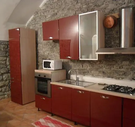 Anna & Caterina House ヴァレンナ